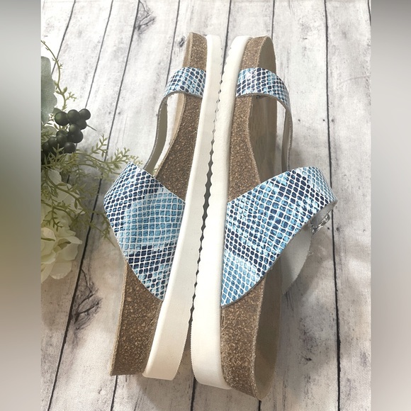 New Mephisto Women's Helen - Turqoise Sand Boa - Picture 5 of 8